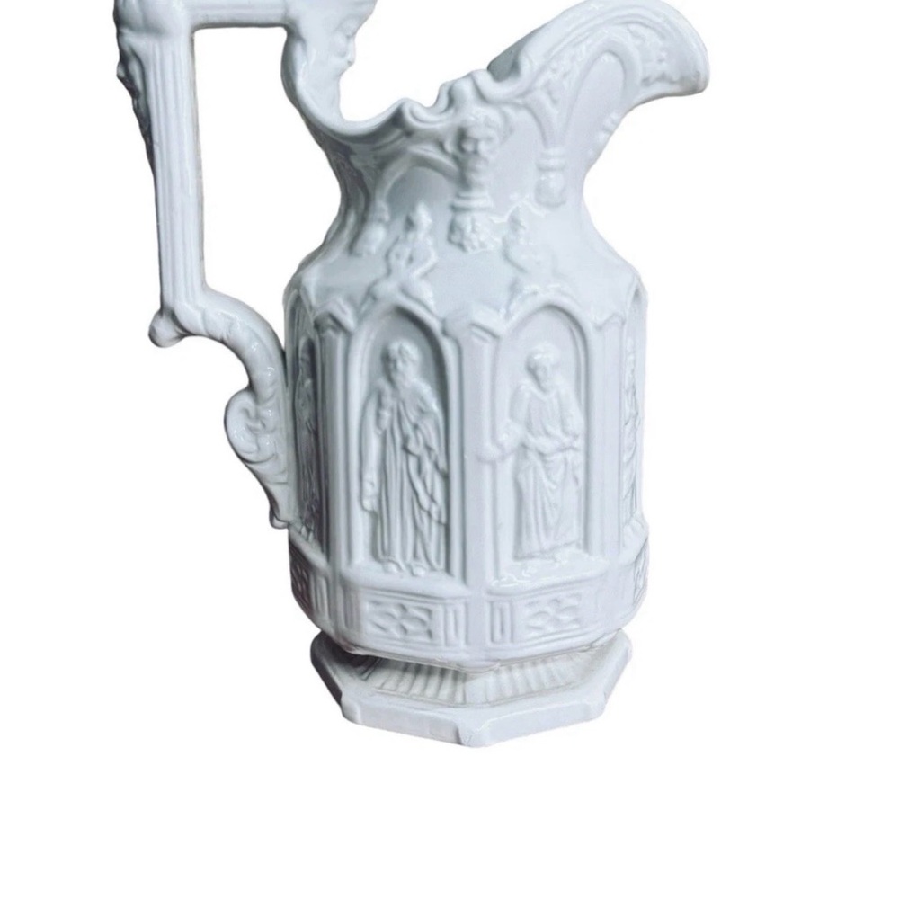 Italy Glazed Sprigged Apostles Pottery Jug Pitcher Charles Meigh Repro 6.5”in